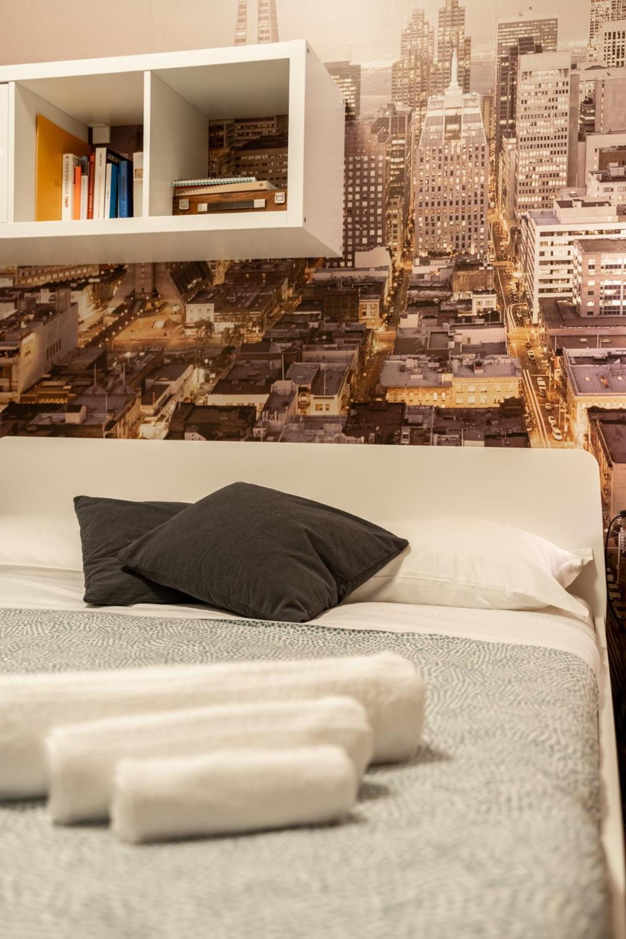 Spacious Bright Apartment Near City Center And Como Lake With Air Conditioning Лекко Экстерьер фото
